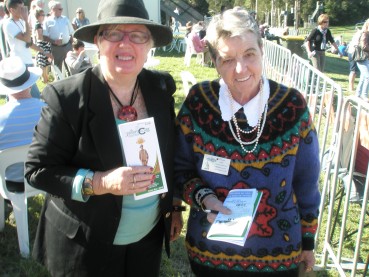 Anne and Christine – TUNCURRY RACES –  April 25 2012