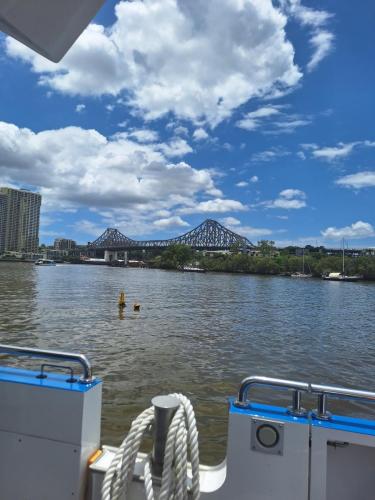 Brisbane Sky line - Story bridge